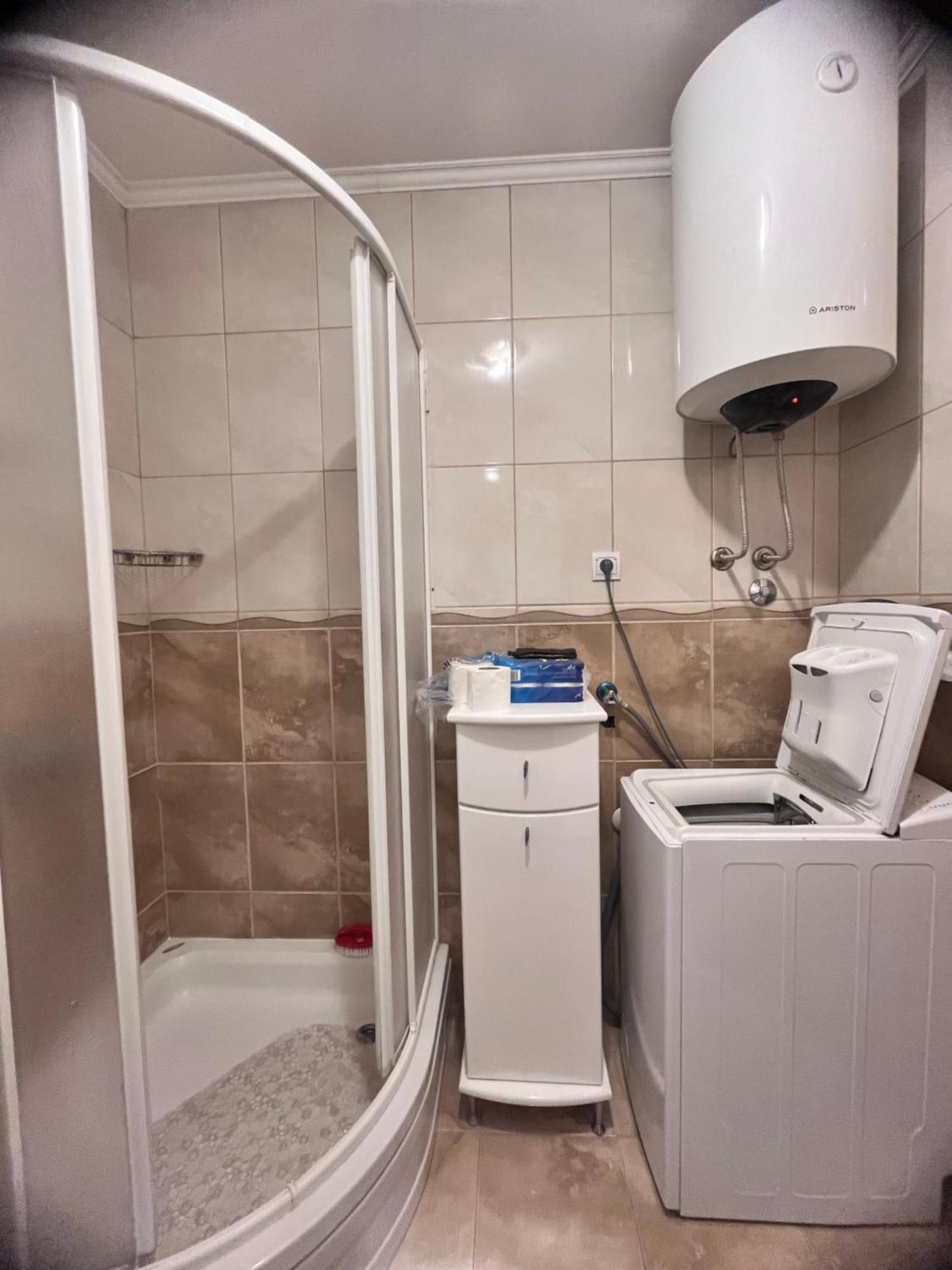 Apartment Belani, Own Parking Tivat Exterior foto